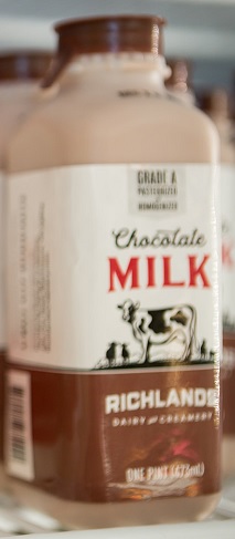Chocolate milk, whole, Pint