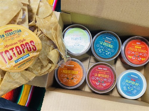 Salsa box with 2 Chips