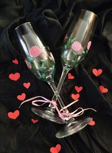 Hand-Painted Valentine’s Day Champagne Flutes